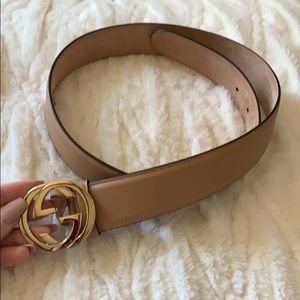Gucci tan belt worn once